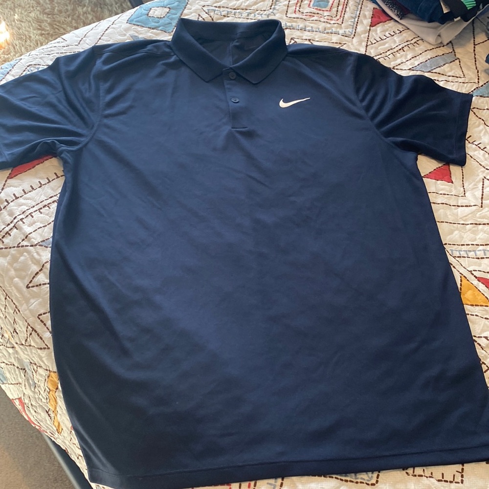 Nike Navy Dri-Fit Women’s Short Sleeve Golf Polo Size Medium